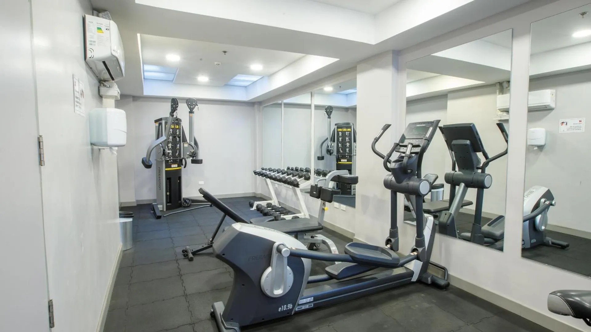 Ibis Quito Hotel