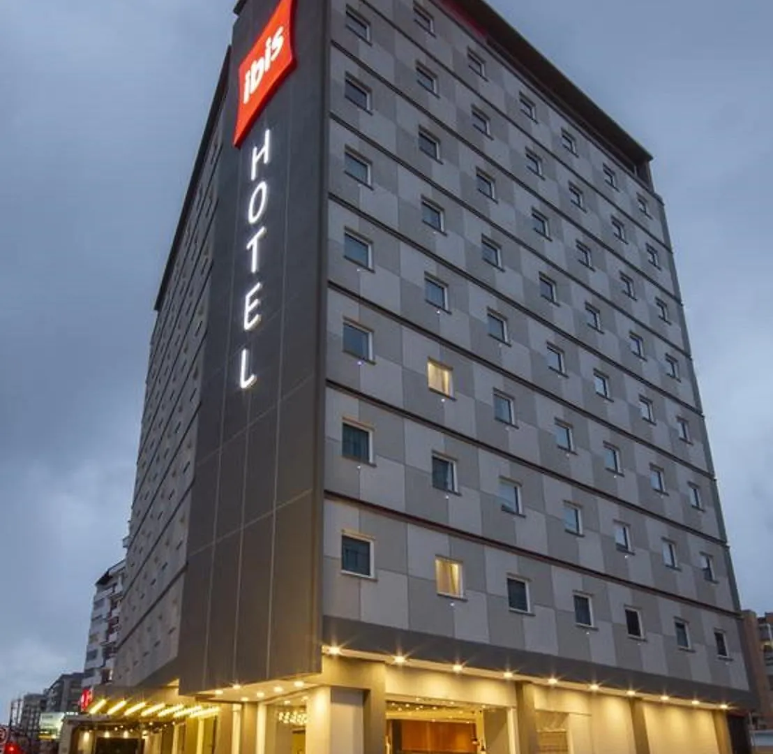 Ibis Quito Otel